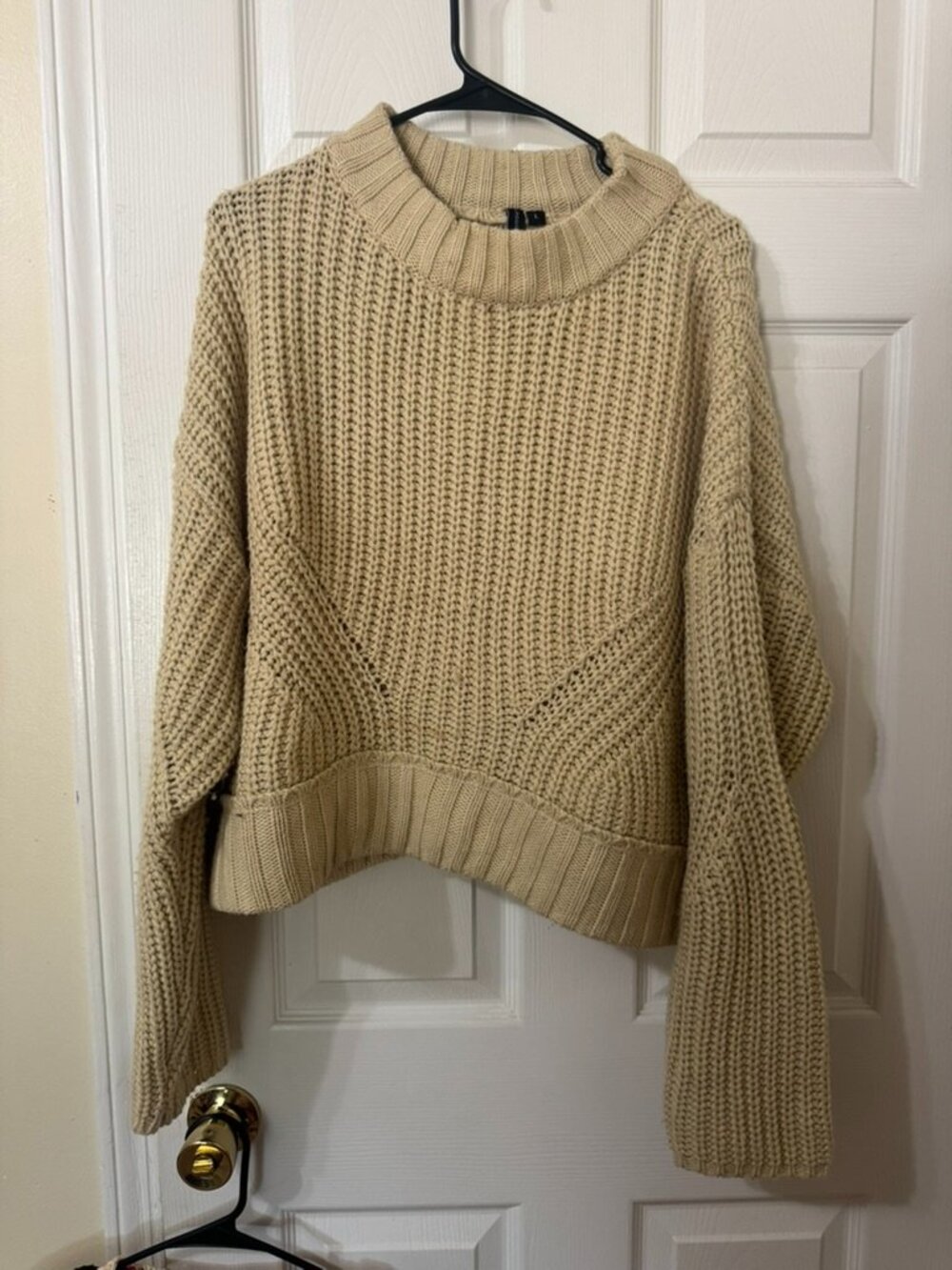 Oversized Chunky Cropped Knit Sweater L - Picture 4 of 4